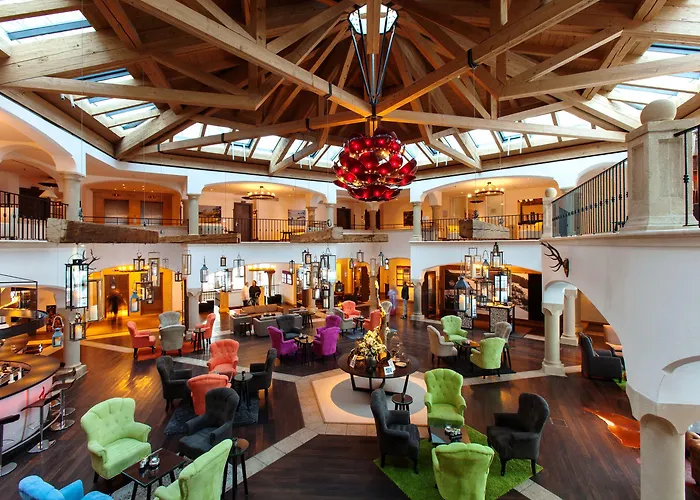 Schlosshotel Kitzbuehel מלון קיצביהל